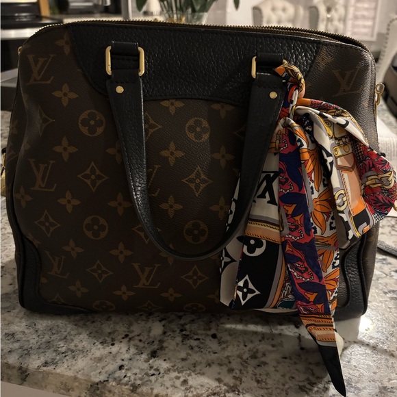 Louis Vuitton Bag - Picture 1 of 7